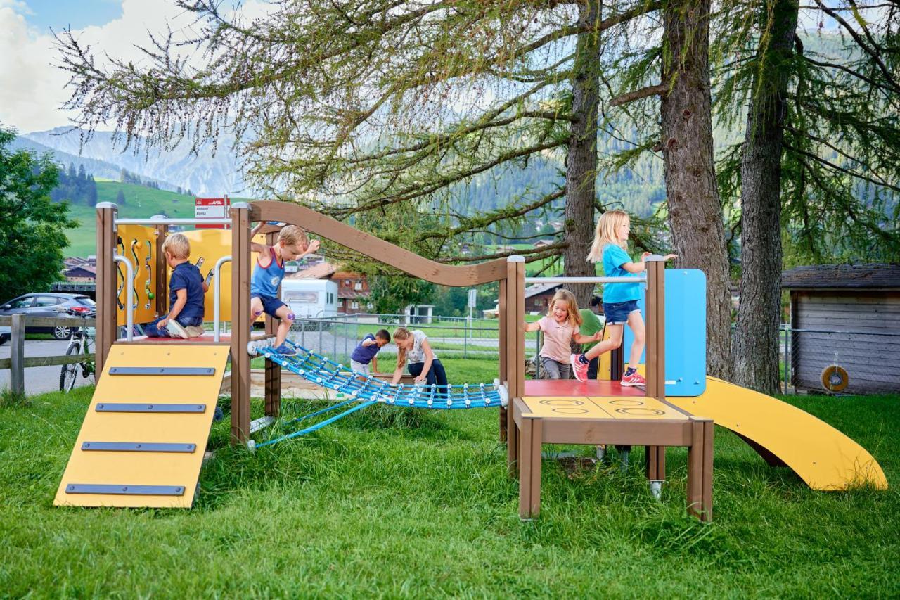 Ferien- Und Familienhotel Alpina Adelboden Esterno foto